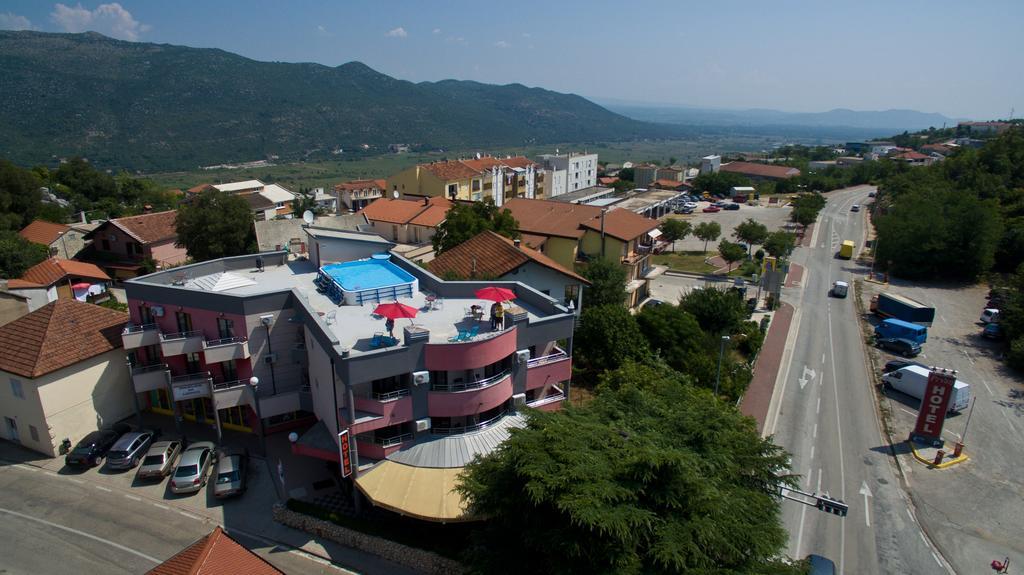 Hotel Prvan Vrgorac Ngoại thất bức ảnh
